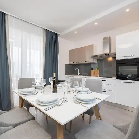 בית נופש Tourist Villas *